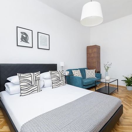1-Bedroom Apartment - Dluga 65 Street Krakkó Kültér fotó
