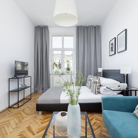1-Bedroom Apartment - Dluga 65 Street Krakkó Kültér fotó